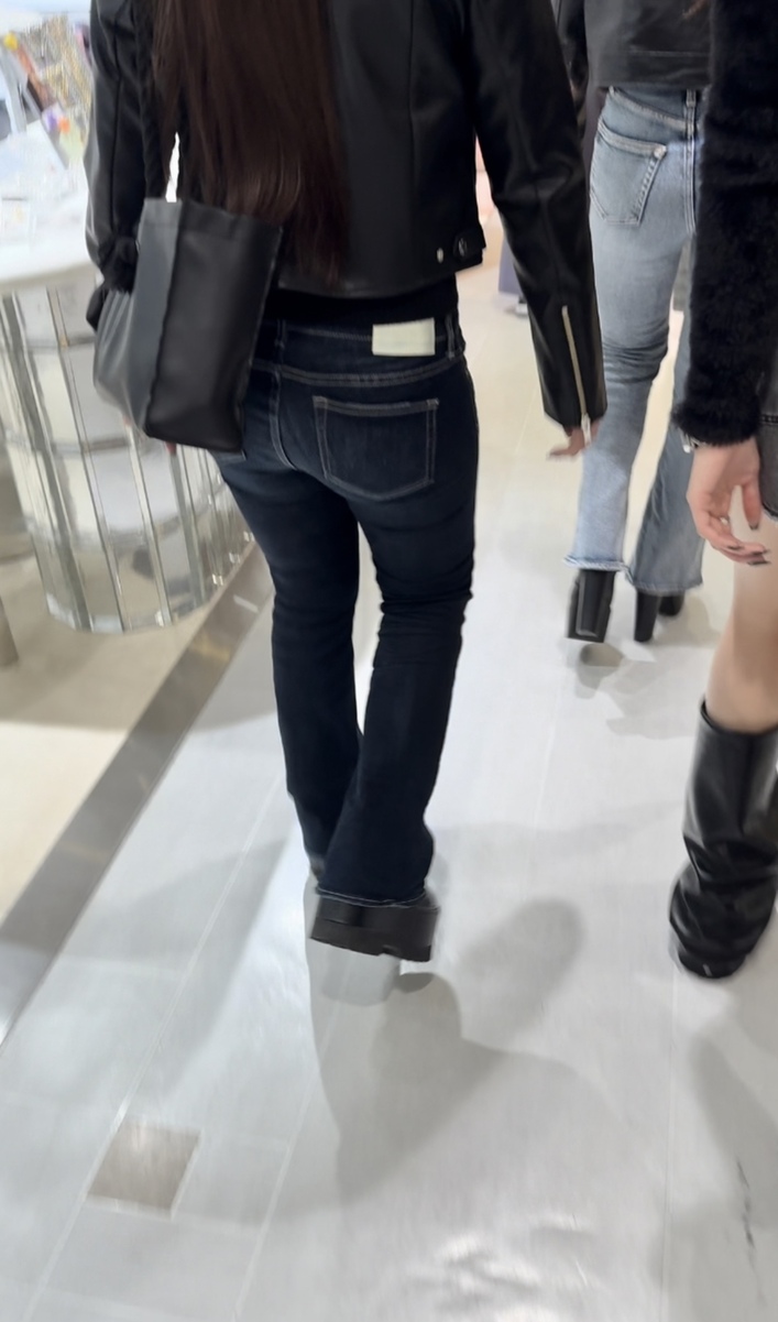 デニム女子コレクションVol.86 エロデニムのアパレル系ギャルのムチムチデニムのムービー