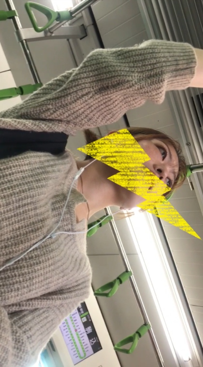 顔がドＳの目力強めＯＬニキ至近距離ﾛｯｸｵﾝ！