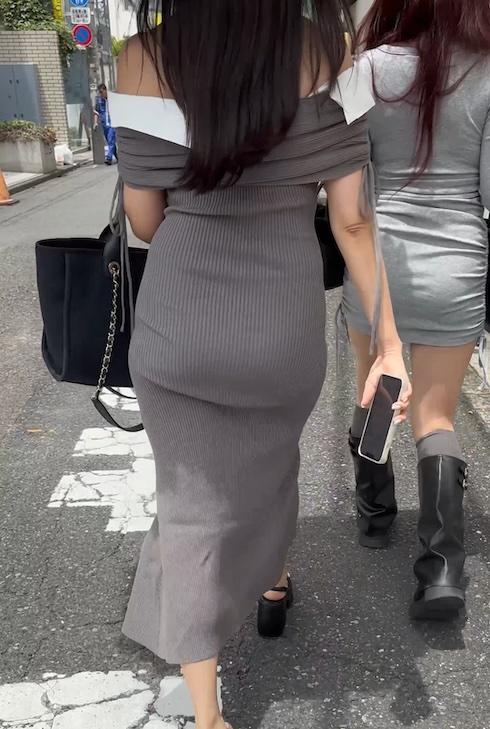 【再販】《４K・高画質》 No.1345「どっちか迷う！お尻デッカ過ぎなセレブ美女をチョイス」