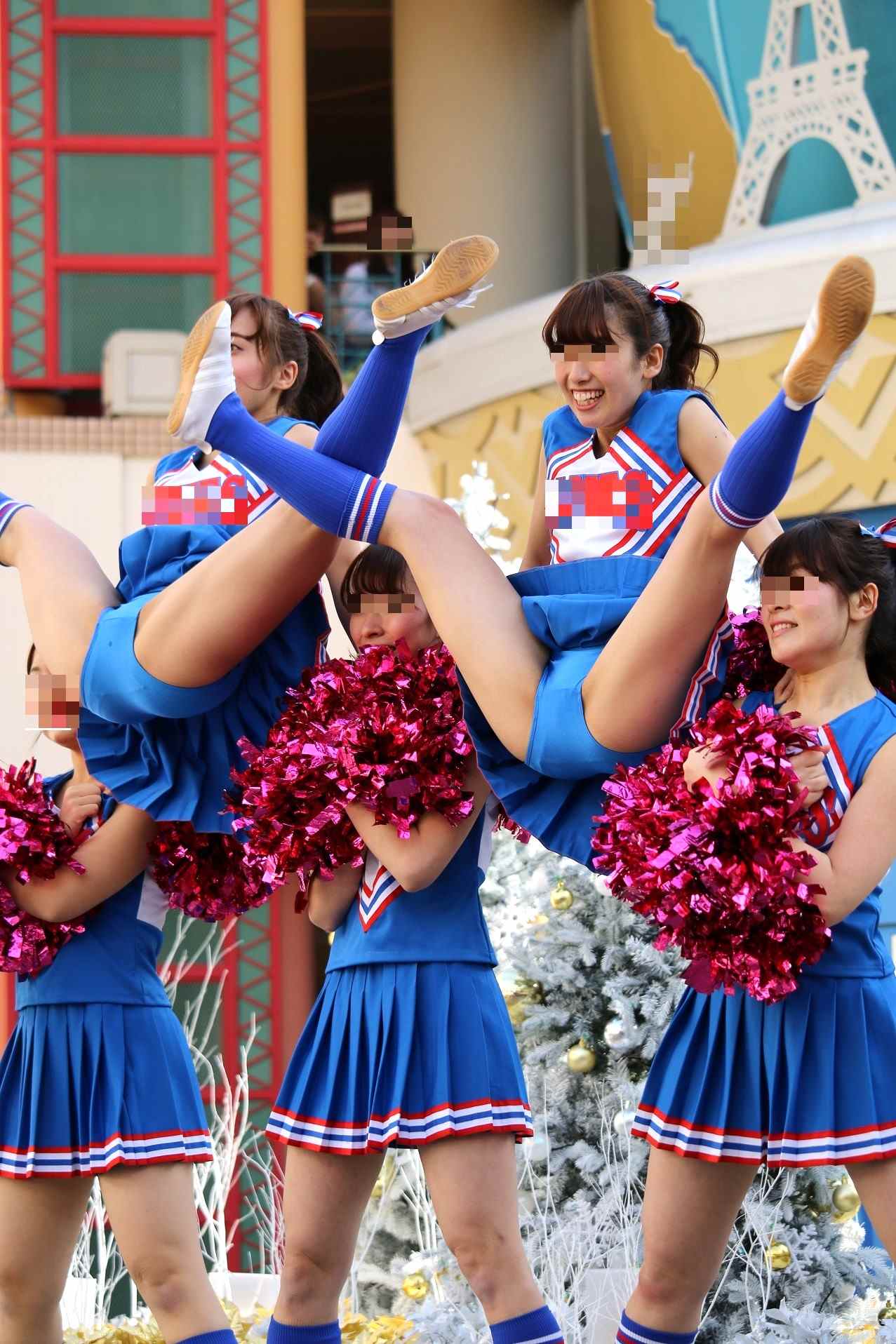 【再販】クリスマスステージを照らす圧巻のパフォーマンス　～～ダイナミックな演技が光る唯一無二のチアリーディング演技①～～