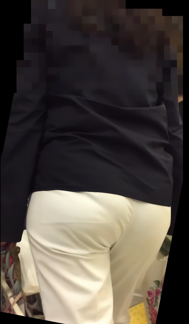 【再販】108鬼デカい尻の奥様を接写しました。