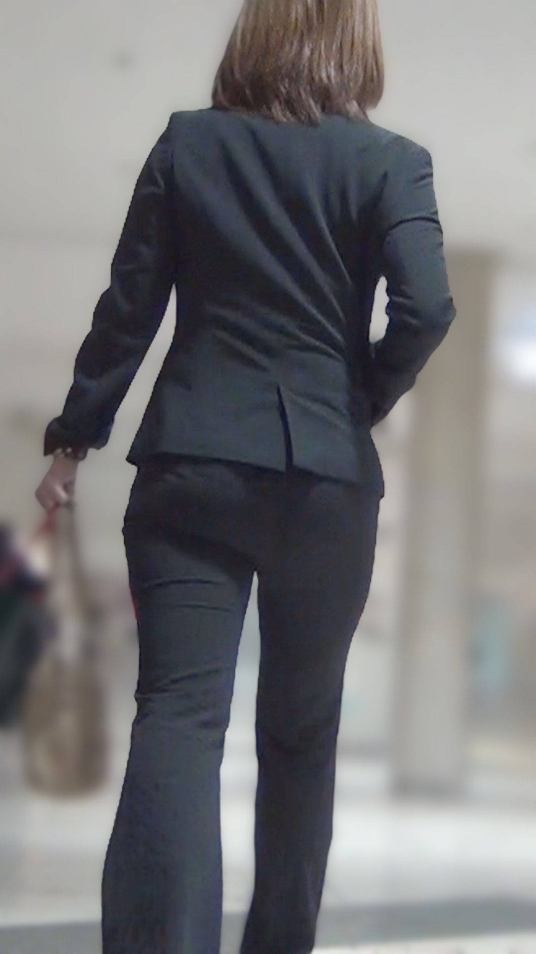 Stm.016 パツパツ パンツスーツお姉さん13