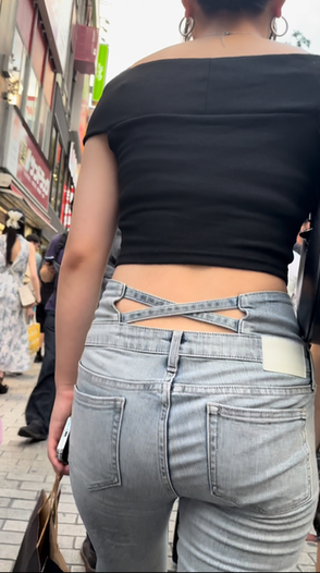 デニム女子コレクションVol.28.29のセット イケてるデニムパンツのムチムチヒップのお姉さん！