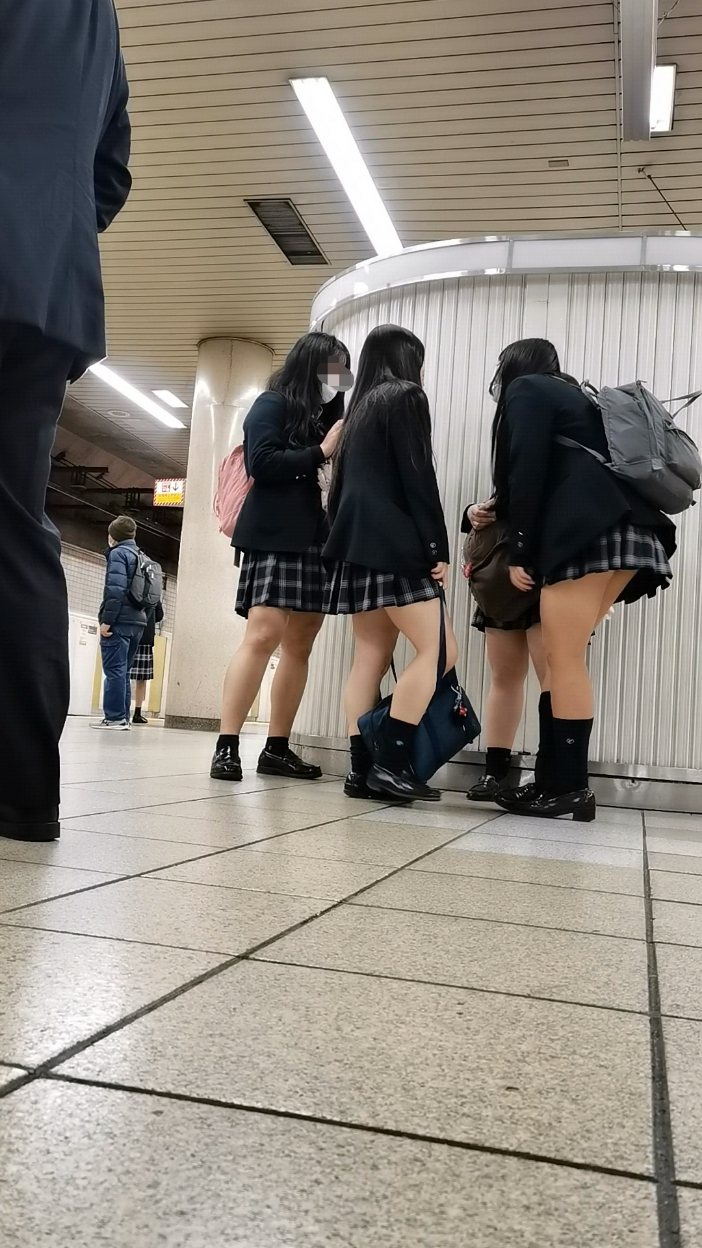 遠距離からの四人組