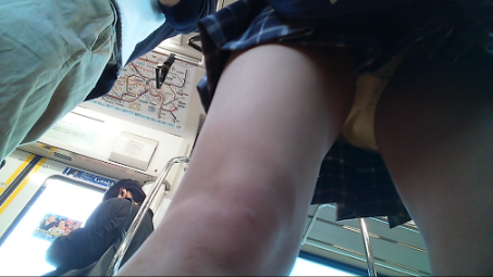 ガチ92【60fps】圧巻！クシュクシュサテン純白フロント！ミニスカ4人のスカートの中を30堪能！