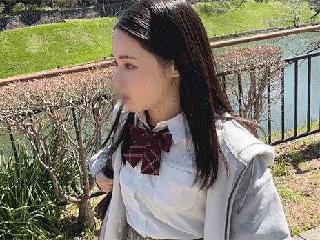 【再販】ピンク乳首の色白すべ肌18歳・おちんちんを挿れて欲しいお年頃 甘えん坊まんこを突かれ過ぎて絶叫しまくり中出しSEX りさちゃん