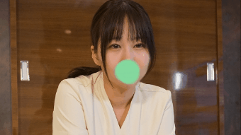 《個人撮影》経験人数3人なのに結婚しちゃった爆乳人妻セラピストさんを無理ハメしたら「こんなのダメなのに！気持ちいい！」と連続イキ