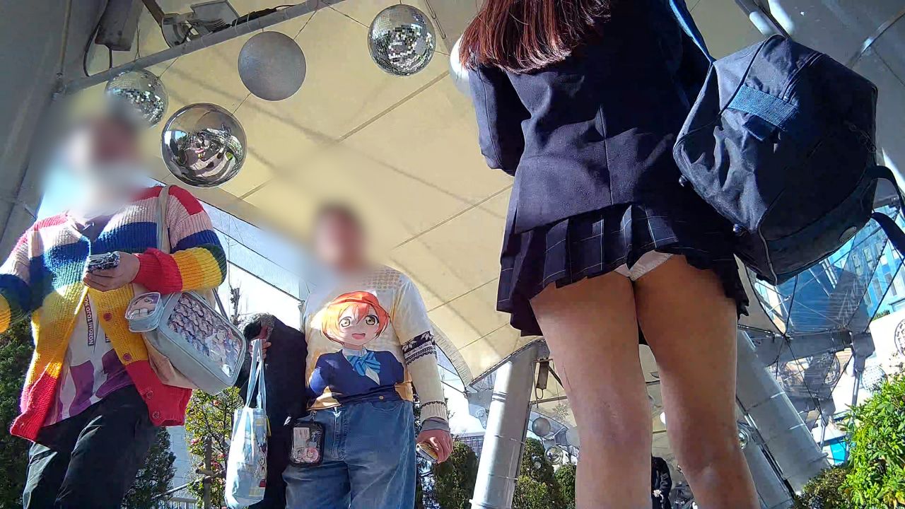 撮ってしまった16　オタ活で大好きなキャラ似のミニスカKを見つけてしまった　約18分の長尺3人のミニスカｋと2人の生Ｐ