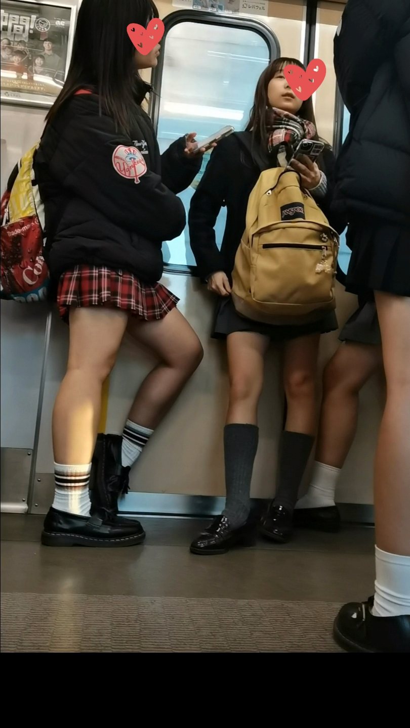 オールスター感のある脚など